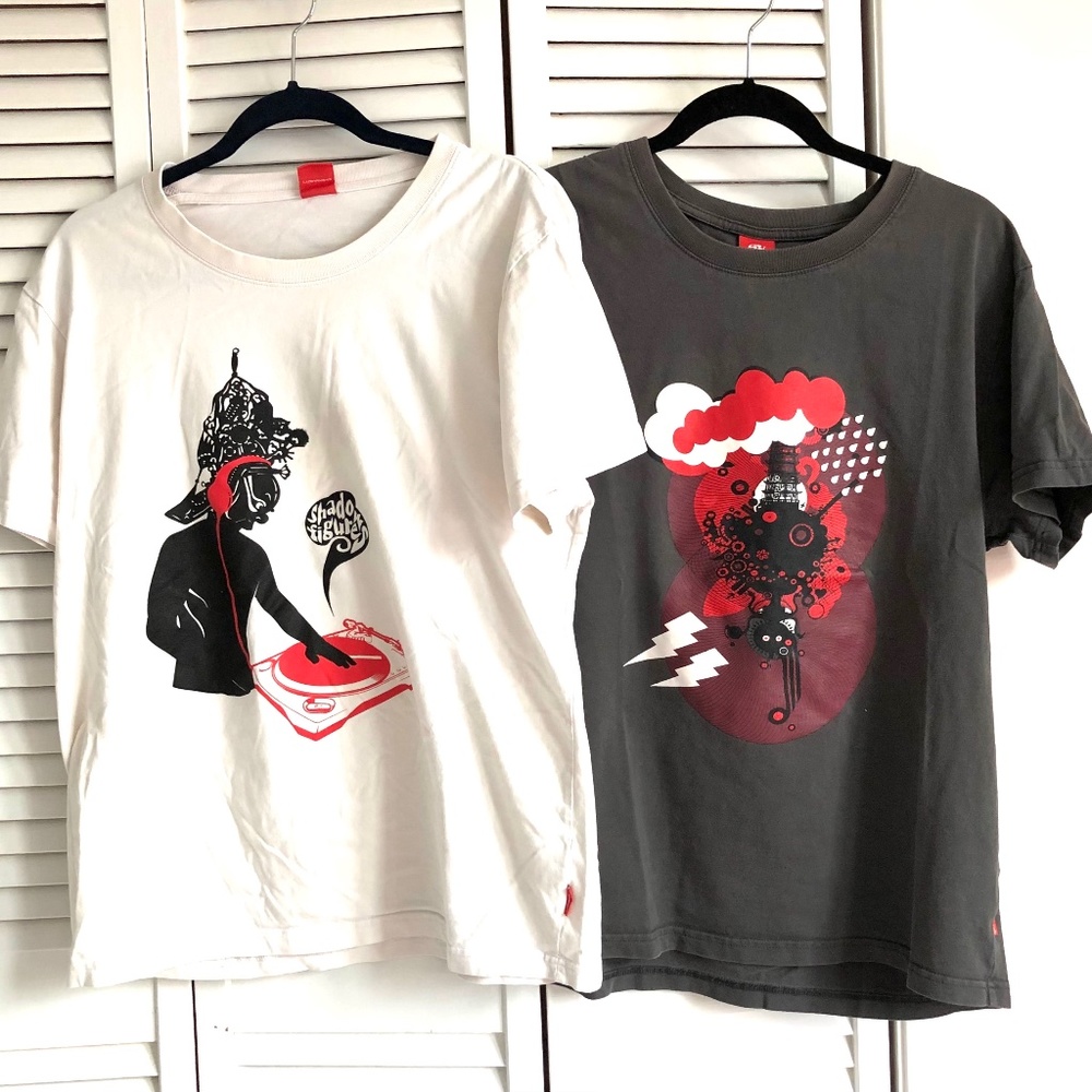 Lot of 2 Mens Short Sleeve T Shirts White Grey Crew Neck Graphic Print Tee XL